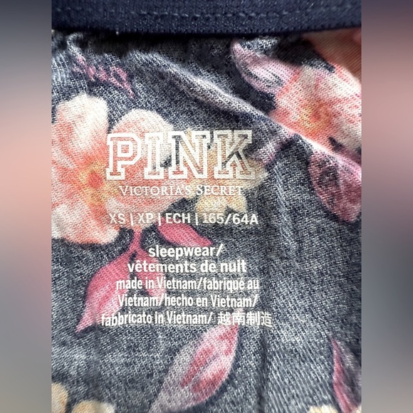 PINK Victoria’s Secret Flannel Blue Boxers With An Orange/Yellow Floral Pattern - Picture 6 of 9